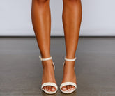 Sunshine Chic – Blockabsatzschuhe aus Stroh